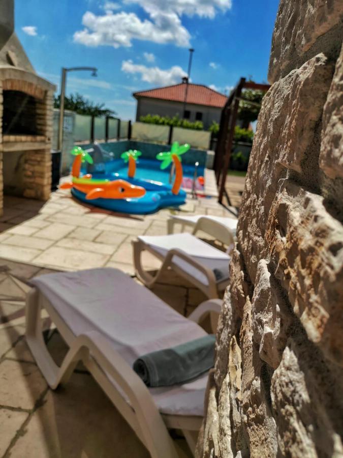 Luxury Apartment Alba With Pool Kanfanar Εξωτερικό φωτογραφία