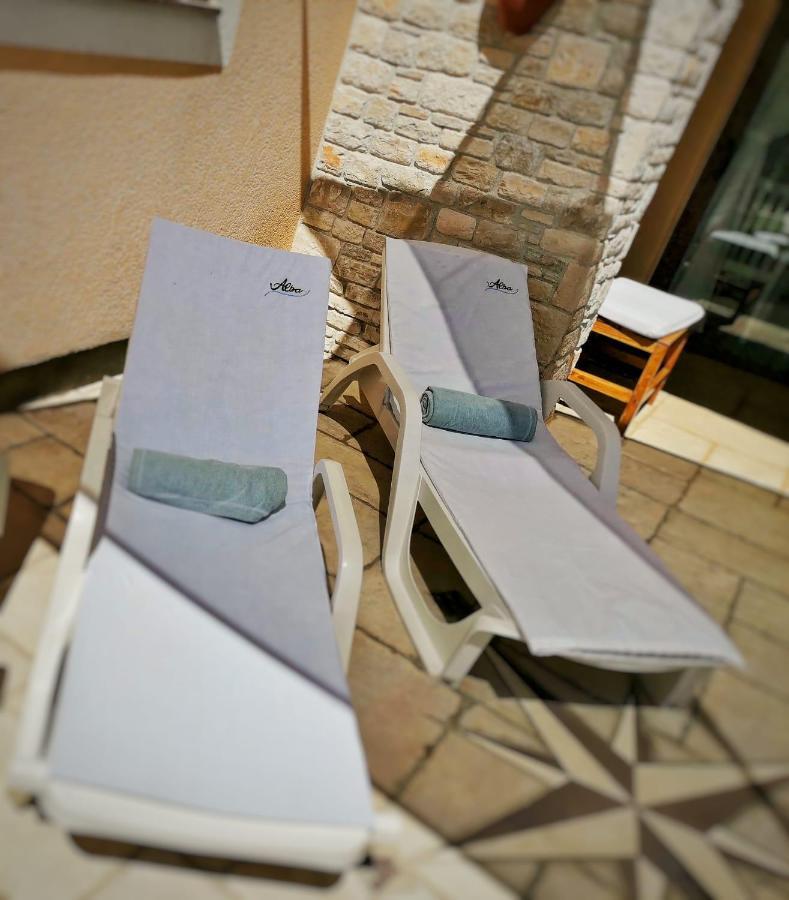 Luxury Apartment Alba With Pool Kanfanar Εξωτερικό φωτογραφία