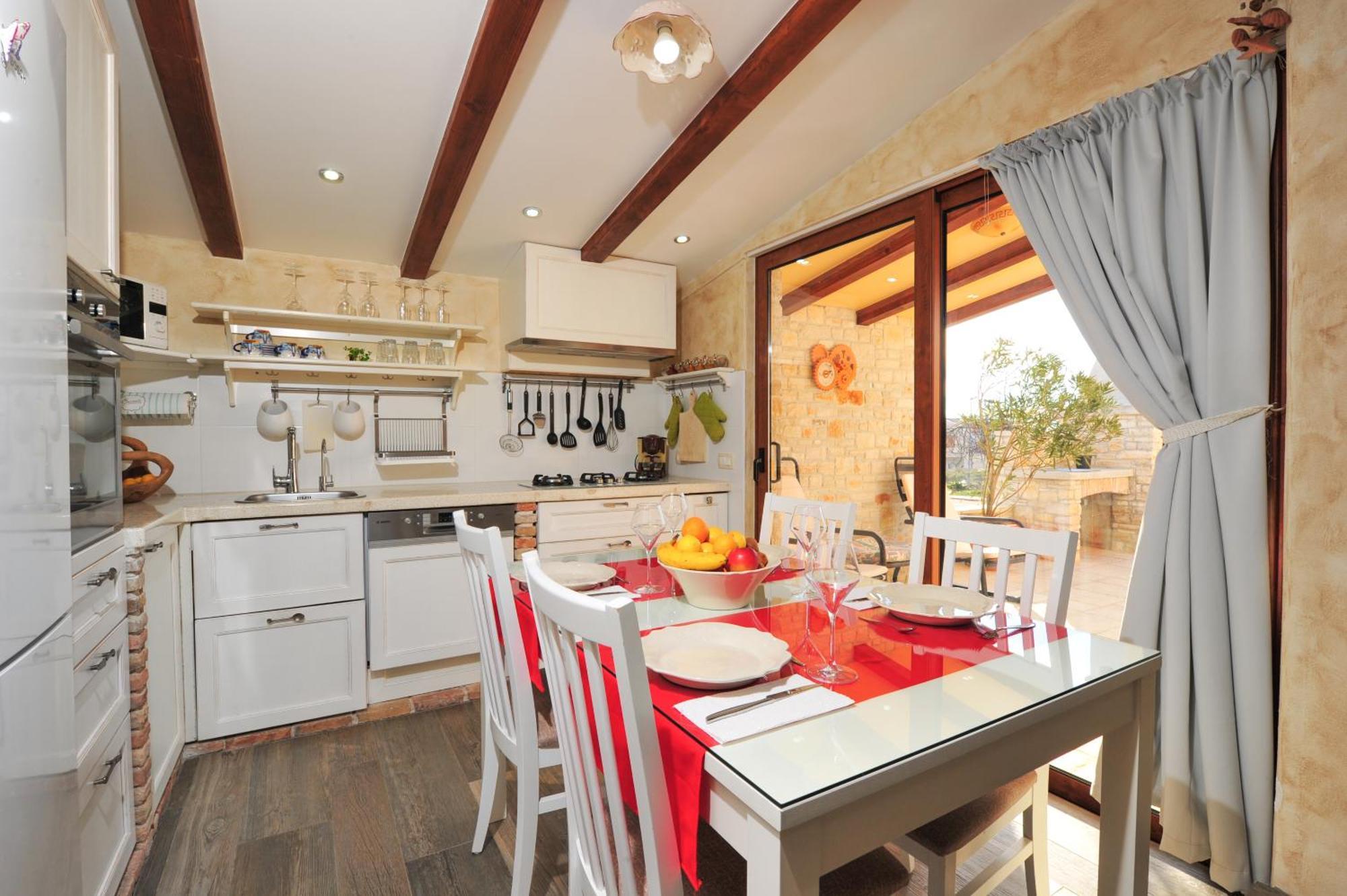 Luxury Apartment Alba With Pool Kanfanar Εξωτερικό φωτογραφία